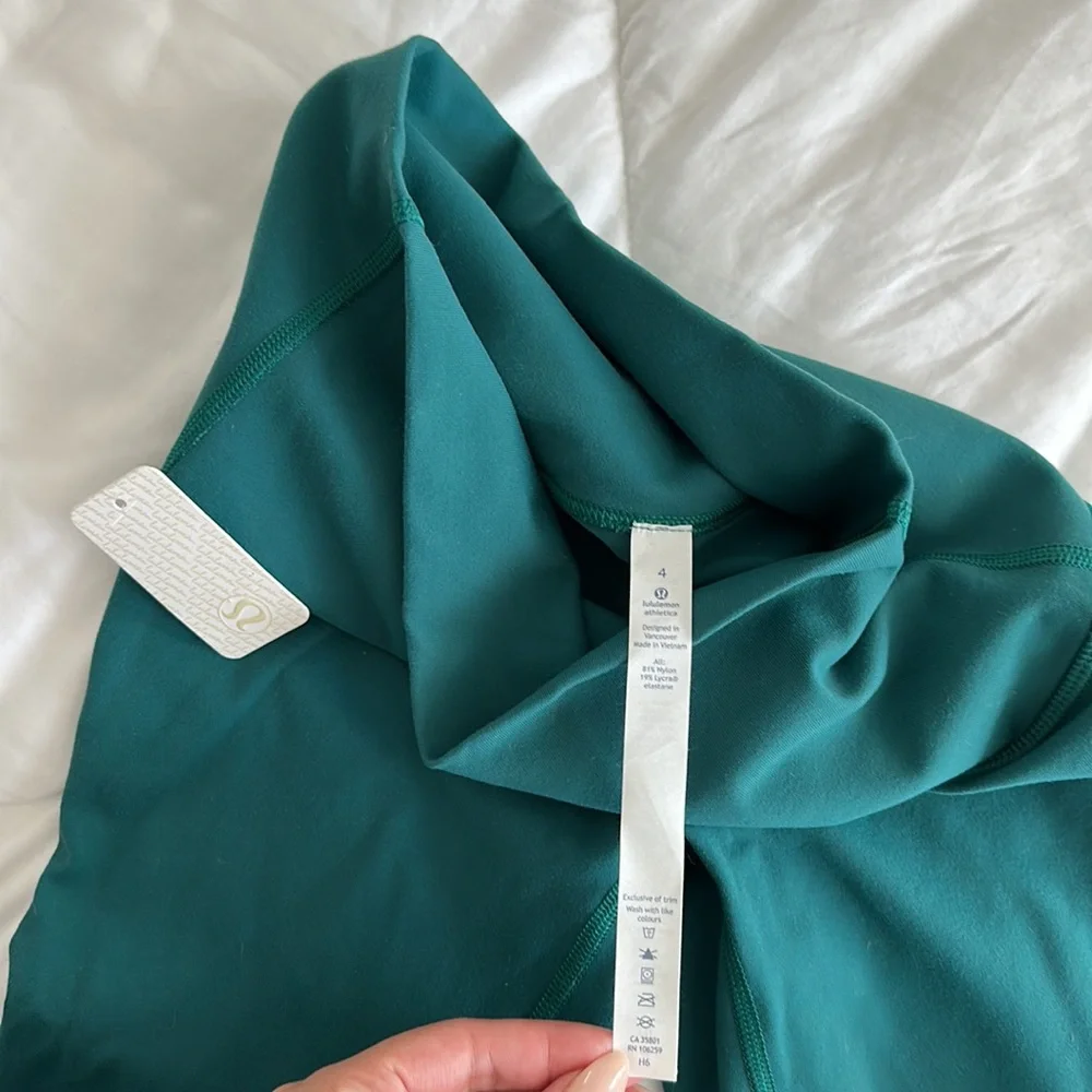 New Lululemon leggings - Picture 4 of 5